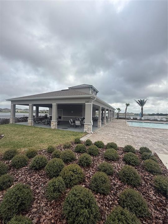 出租: $2,100 (3 贝兹, 2 浴室, 1452 平方英尺)