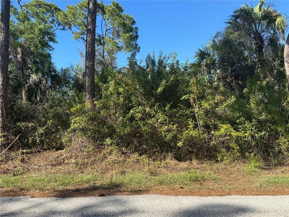 En Venta: $138,000 (0.23 acres)