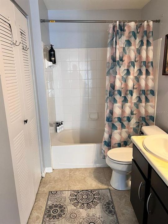 В аренду: $1,850 (2 спален, 2 ванн, 1109 Квадратных фут)