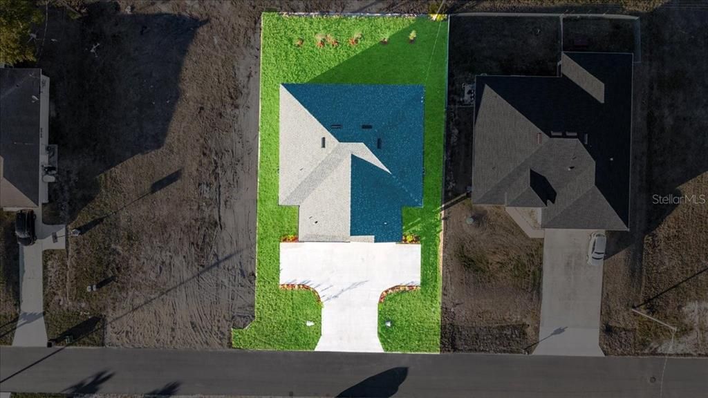 For Sale: $549,900 (6 beds, 0 baths, 2498 Square Feet)