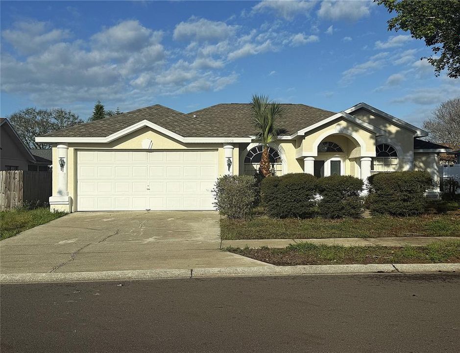 Recently Rented: $2,000 (3 beds, 2 baths, 1878 Square Feet)