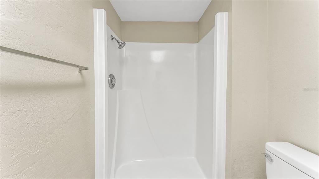 For Sale: $125,000 (2 beds, 2 baths, 1099 Square Feet)