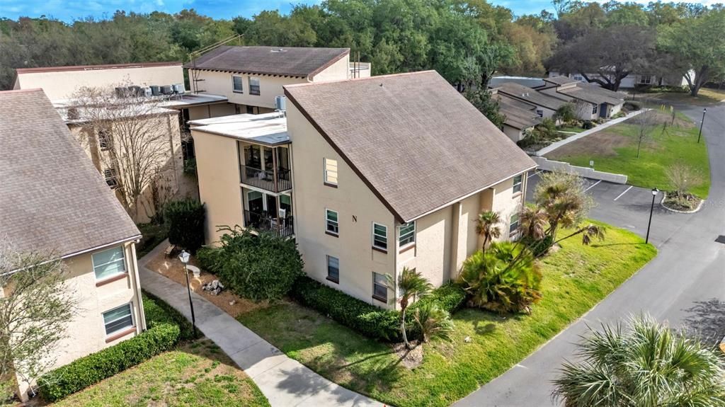 For Sale: $125,000 (2 beds, 2 baths, 1099 Square Feet)