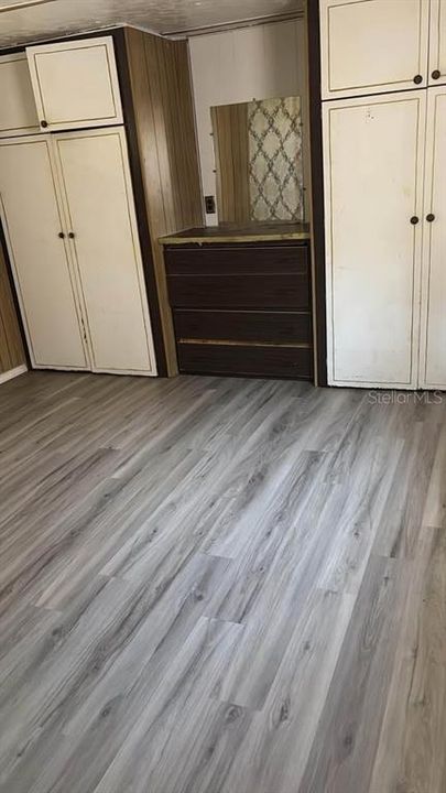 На продажу: $129,000 (2 спален, 1 ванн, 1000 Квадратных фут)