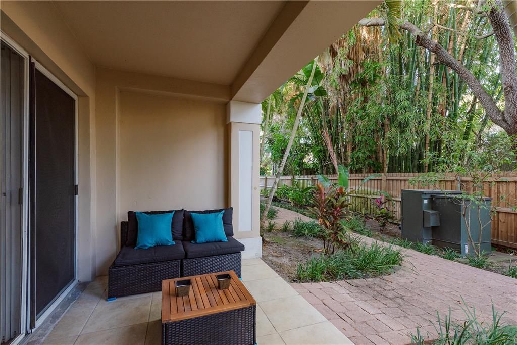 Active With Contract: $439,000 (2 beds, 2 baths, 1005 Square Feet)