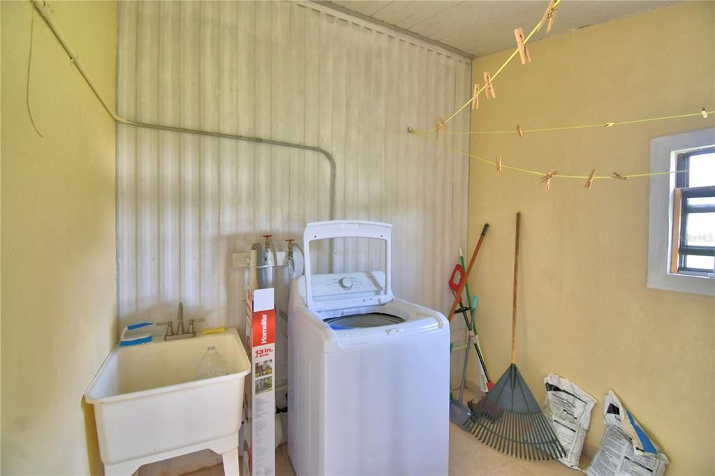 En Venta: $240,000 (3 camas, 2 baños, 1104 Pies cuadrados)