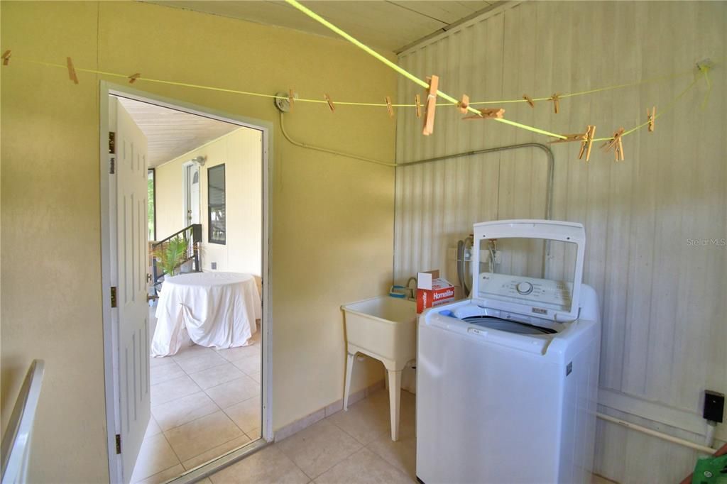 En Venta: $240,000 (3 camas, 2 baños, 1104 Pies cuadrados)
