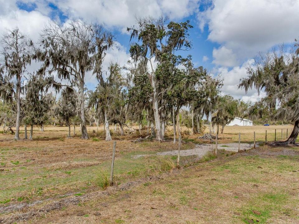 En Venta: $385,000 (5.33 acres)