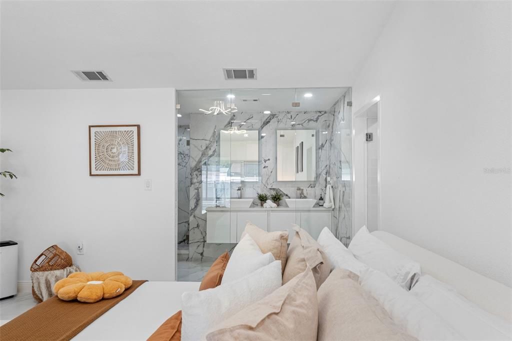 Activo con contrato: $585,000 (4 camas, 3 baños, 1697 Pies cuadrados)