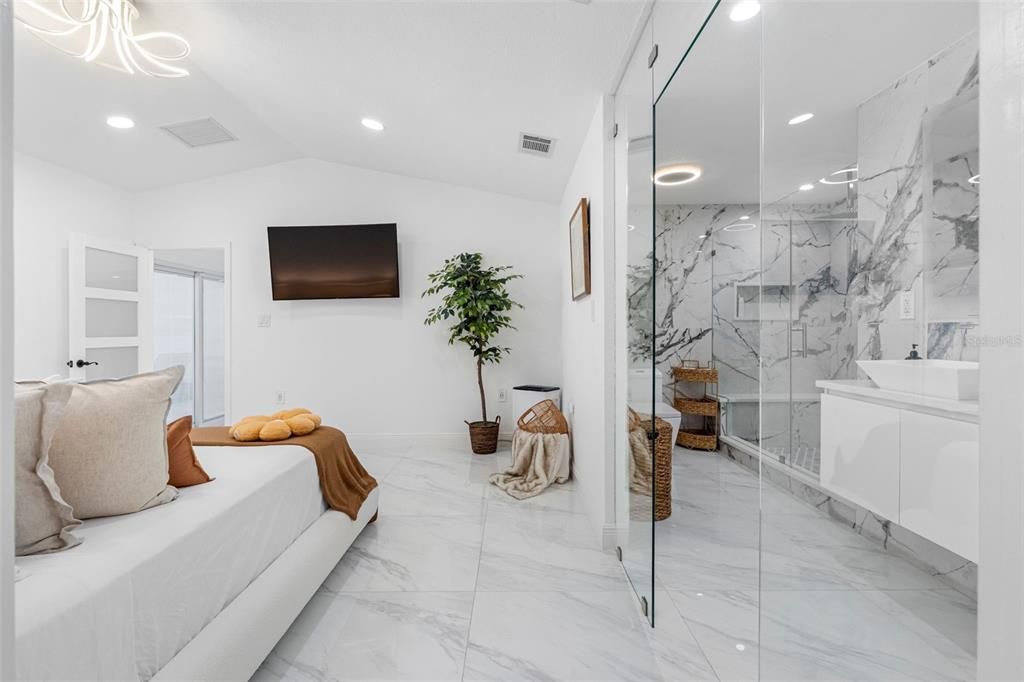 Activo con contrato: $585,000 (4 camas, 3 baños, 1697 Pies cuadrados)