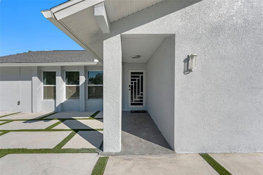Activo con contrato: $585,000 (4 camas, 3 baños, 1697 Pies cuadrados)