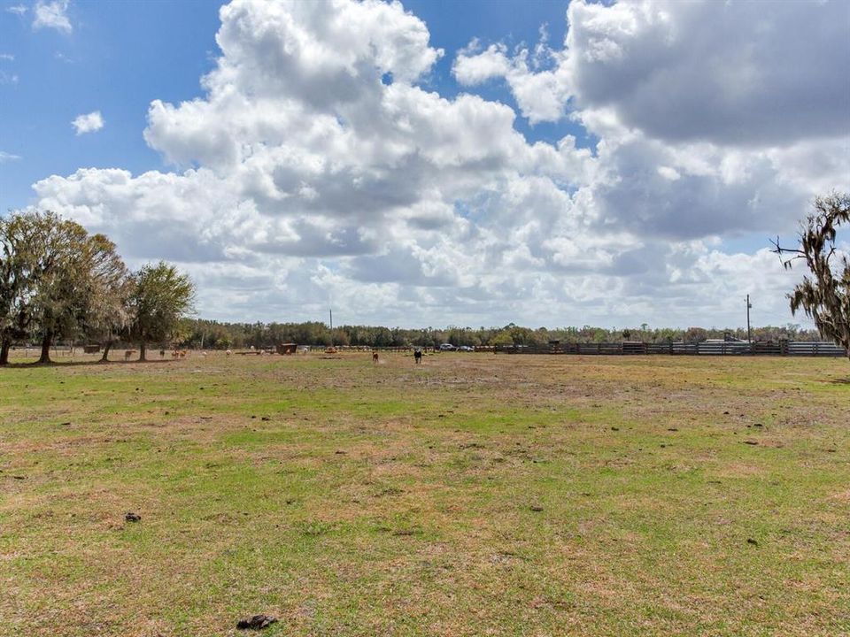 En Venta: $365,000 (5.01 acres)