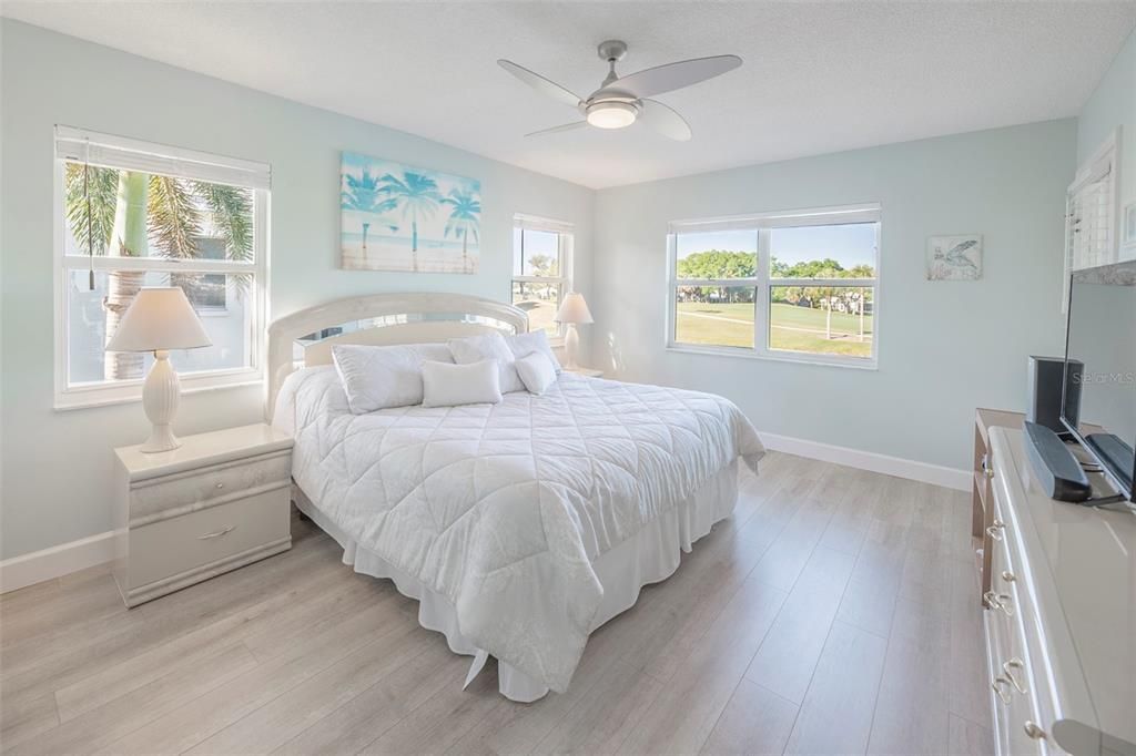 En Venta: $265,000 (3 camas, 2 baños, 1498 Pies cuadrados)