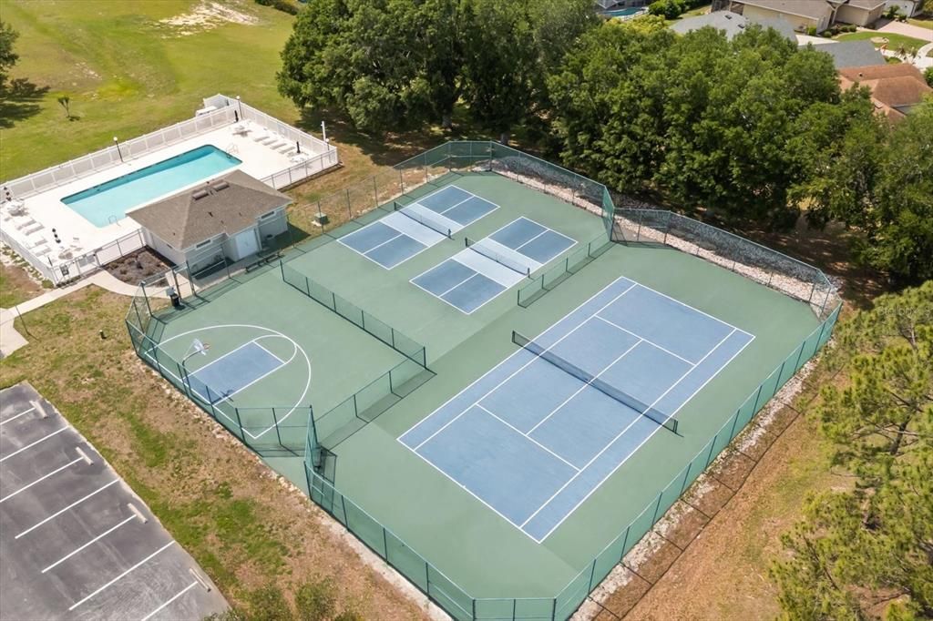 En Venta: $675,000 (3 camas, 2 baños, 3097 Pies cuadrados)