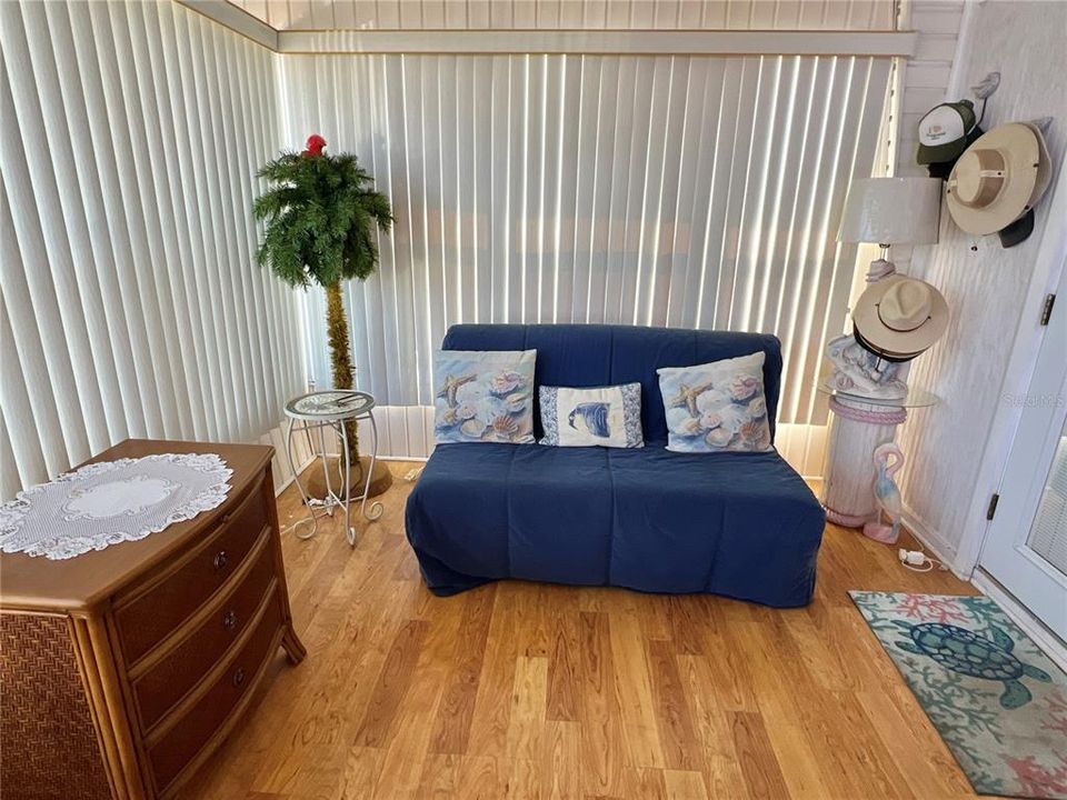 Activo con contrato: $130,000 (2 camas, 2 baños, 960 Pies cuadrados)