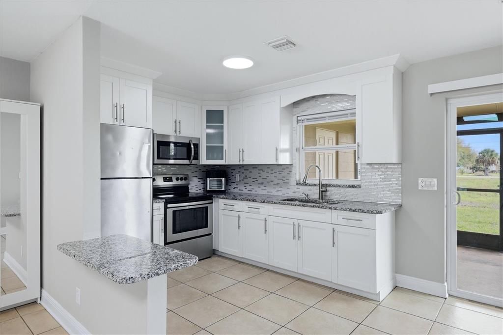 En Venta: $380,000 (4 camas, 0 baños, 1585 Pies cuadrados)