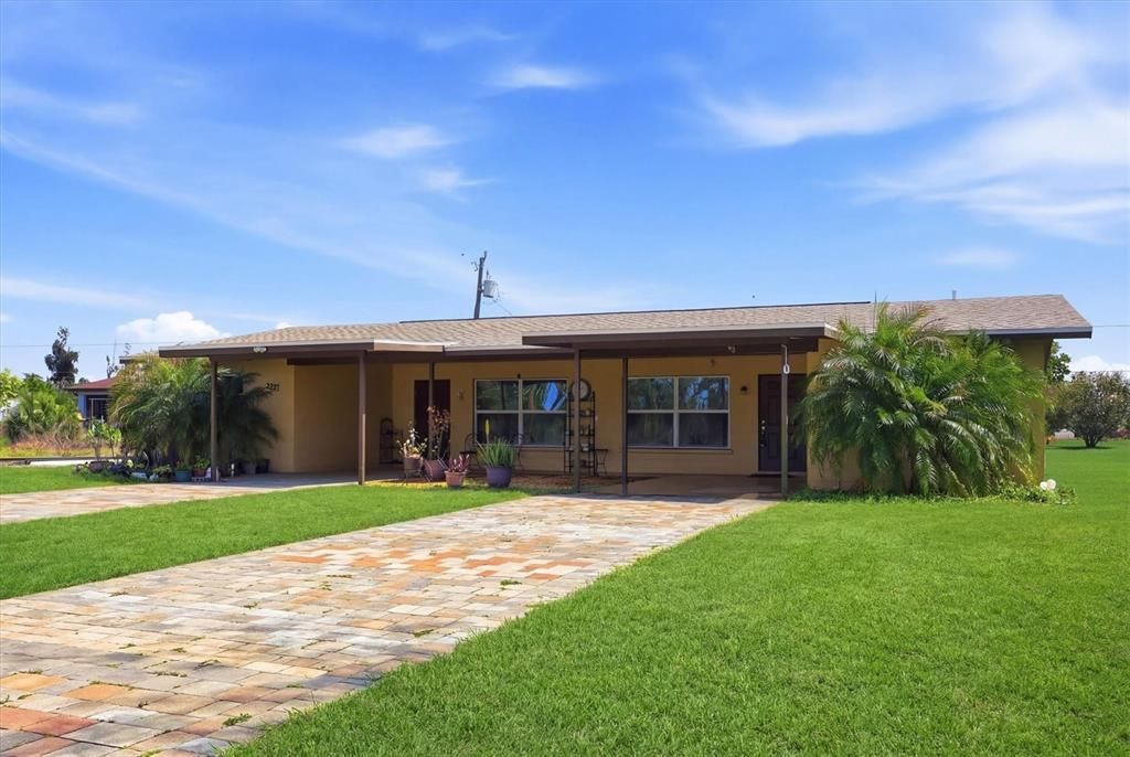En Venta: $380,000 (4 camas, 0 baños, 1585 Pies cuadrados)