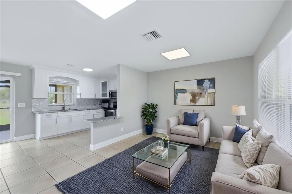 En Venta: $380,000 (4 camas, 0 baños, 1585 Pies cuadrados)