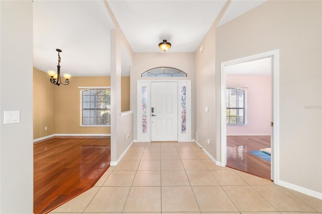 На продажу: $569,000 (5 спален, 3 ванн, 2737 Квадратных фут)