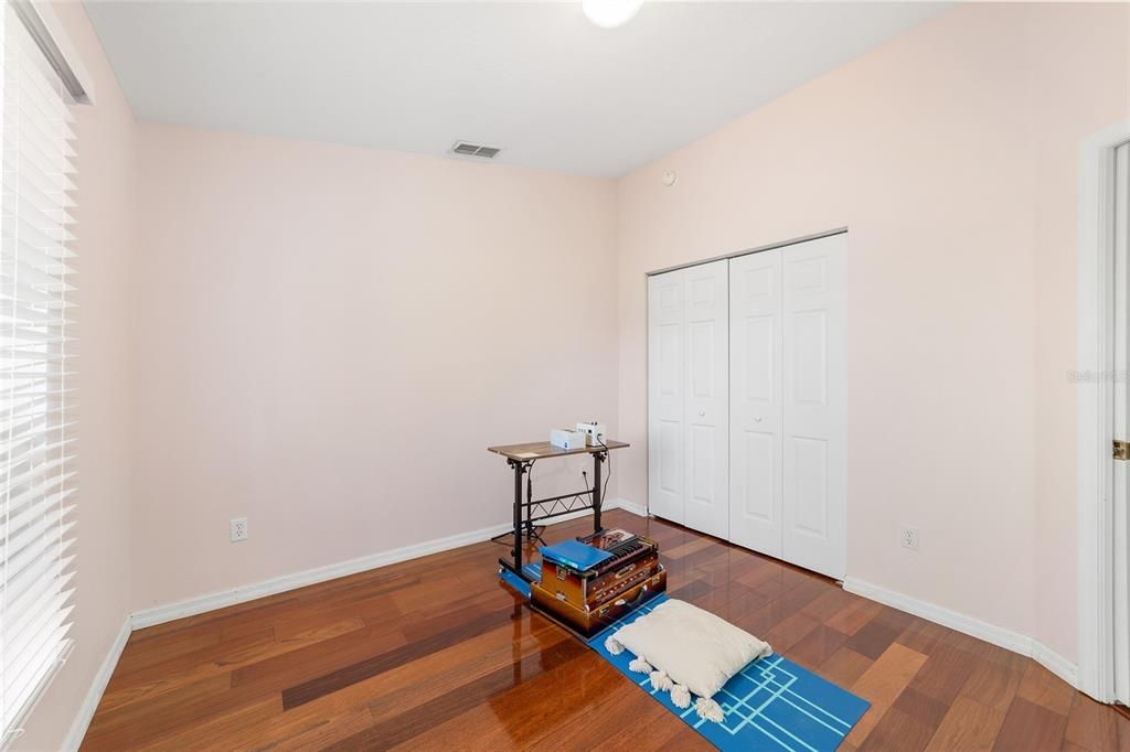 На продажу: $569,000 (5 спален, 3 ванн, 2737 Квадратных фут)