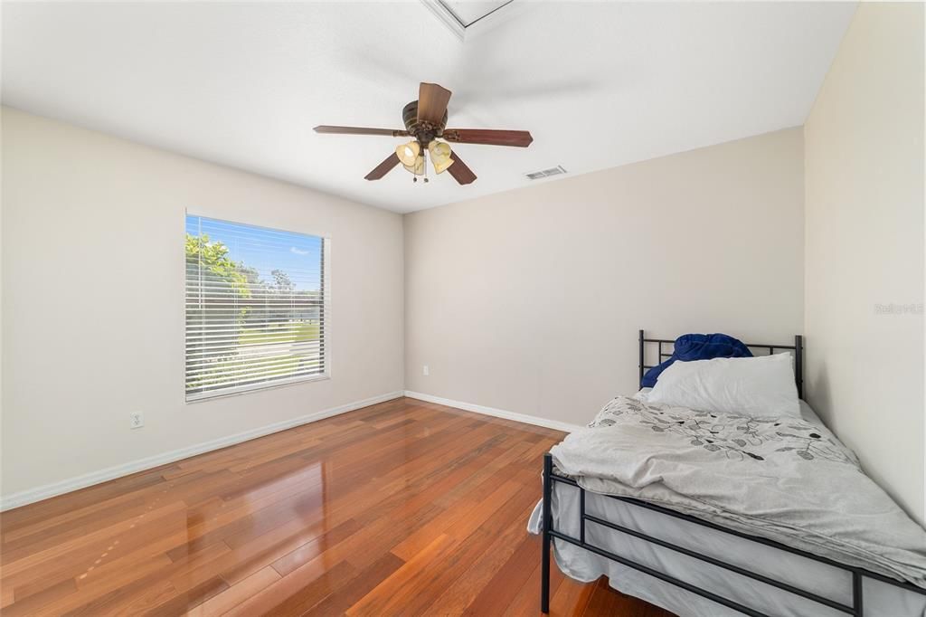 На продажу: $569,000 (5 спален, 3 ванн, 2737 Квадратных фут)