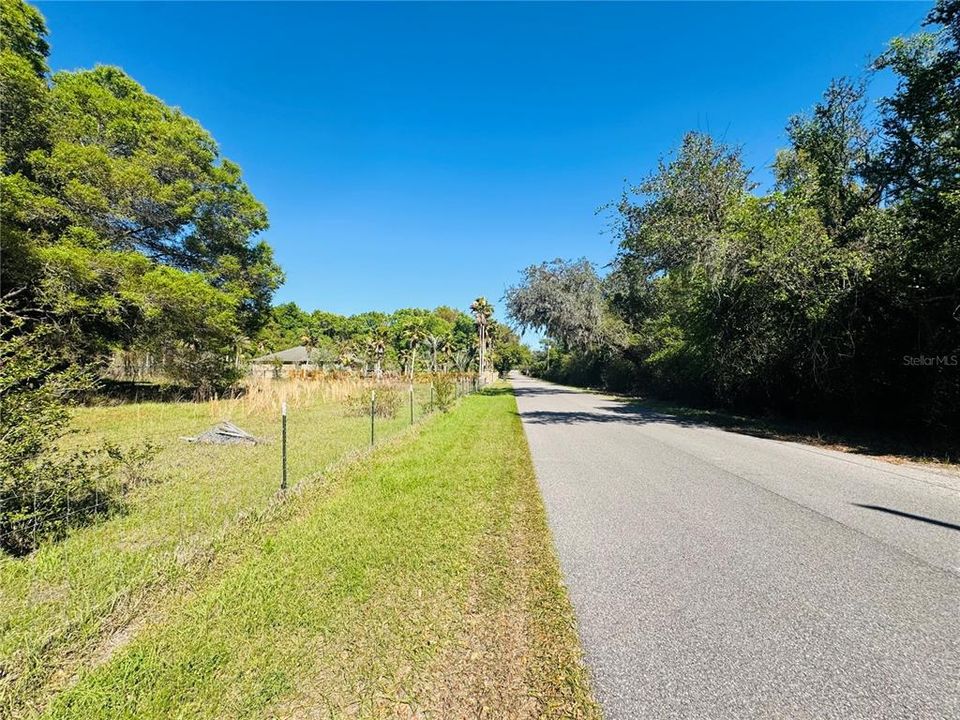 En Venta: $950,000 (3.86 acres)