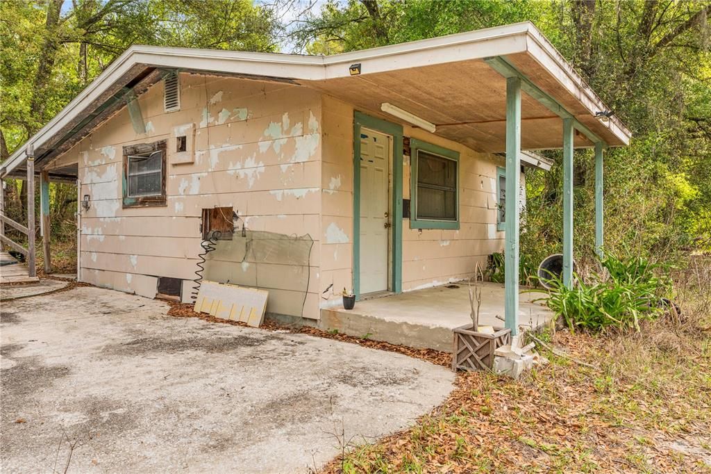 En Venta: $950,000 (3.86 acres)