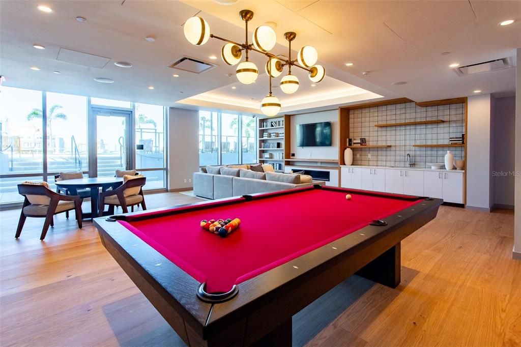 Active With Contract: $8,250 (3 beds, 3 baths, 1948 Square Feet)