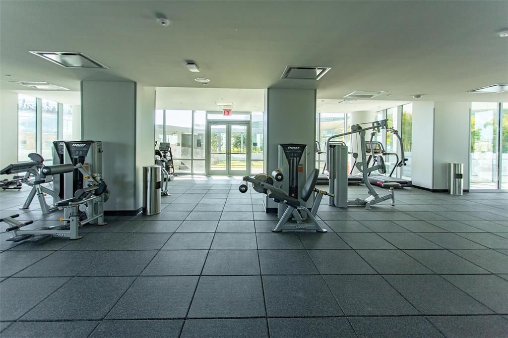 Active With Contract: $8,250 (3 beds, 3 baths, 1948 Square Feet)