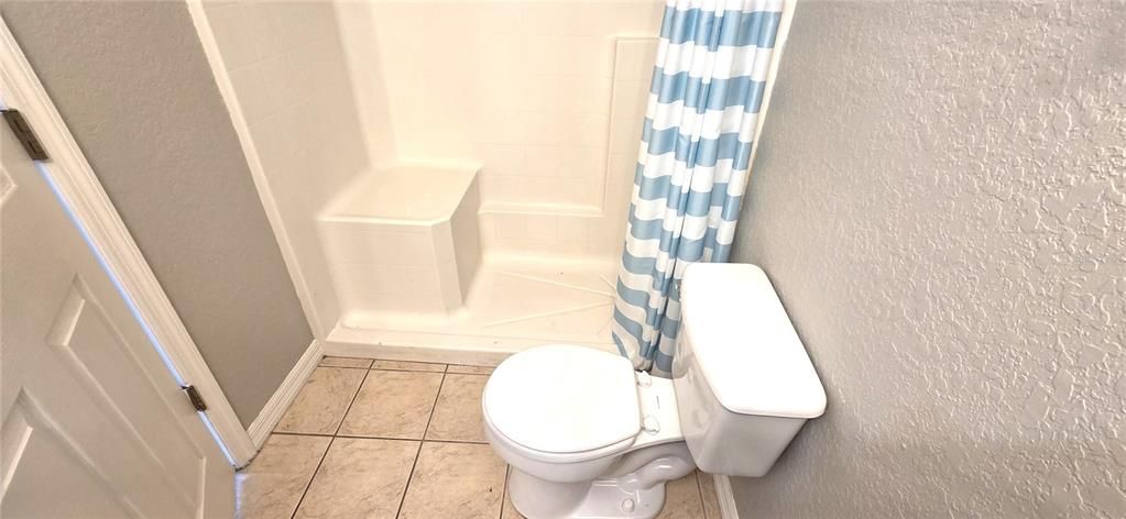 Activo con contrato: $285,000 (5 camas, 3 baños, 1790 Pies cuadrados)