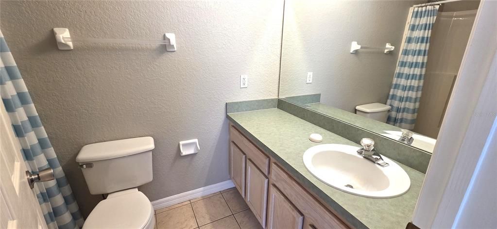 Activo con contrato: $285,000 (5 camas, 3 baños, 1790 Pies cuadrados)
