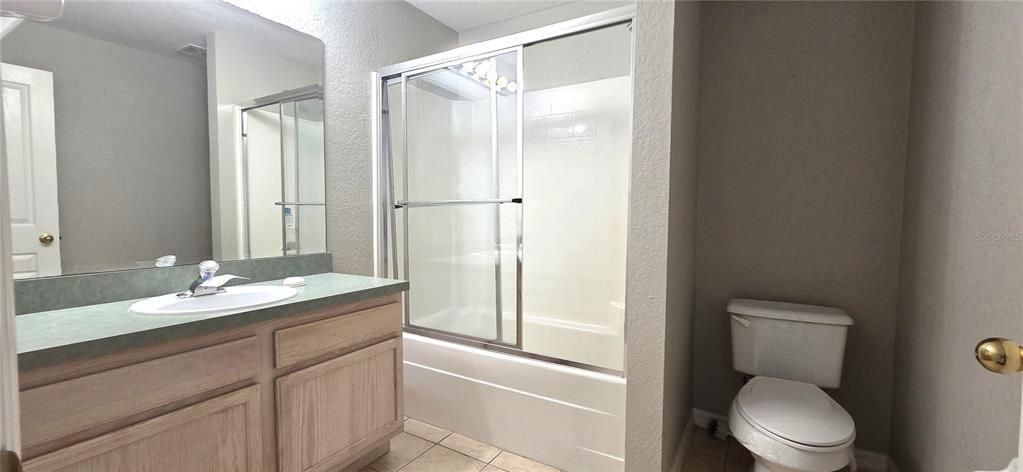 Activo con contrato: $285,000 (5 camas, 3 baños, 1790 Pies cuadrados)