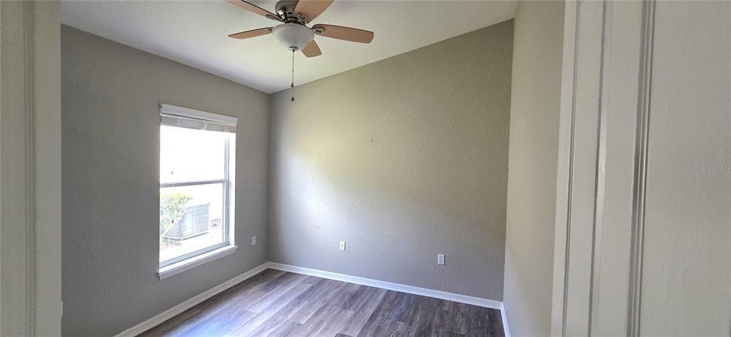 Activo con contrato: $285,000 (5 camas, 3 baños, 1790 Pies cuadrados)