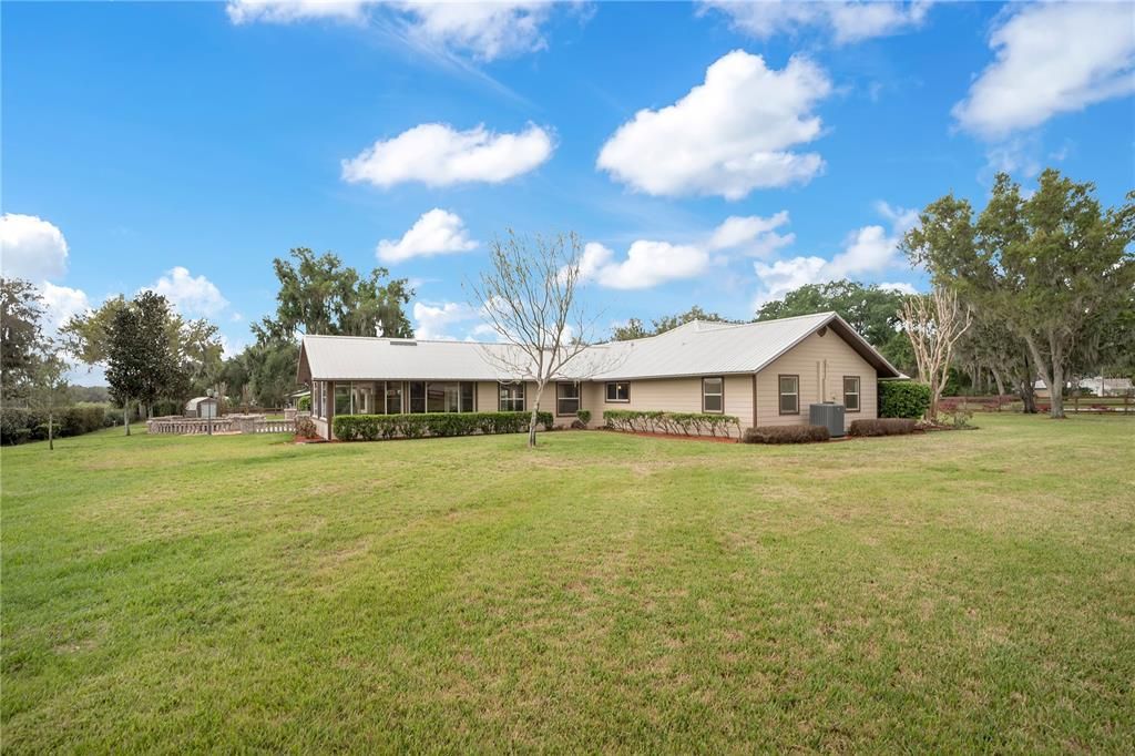 For Sale: $749,000 (4 beds, 2 baths, 2928 Square Feet)
