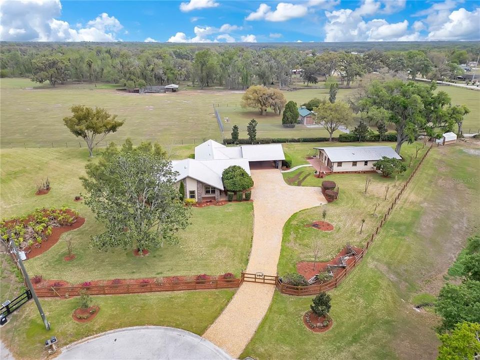 For Sale: $749,000 (4 beds, 2 baths, 2928 Square Feet)