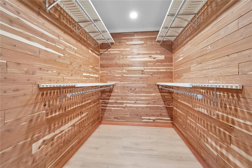 For Sale: $749,000 (4 beds, 2 baths, 2928 Square Feet)