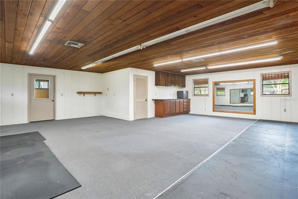 For Sale: $749,000 (4 beds, 2 baths, 2928 Square Feet)