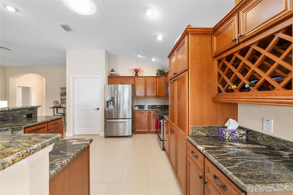 Activo con contrato: $724,900 (3 camas, 2 baños, 1958 Pies cuadrados)