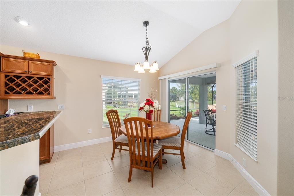 Activo con contrato: $724,900 (3 camas, 2 baños, 1958 Pies cuadrados)