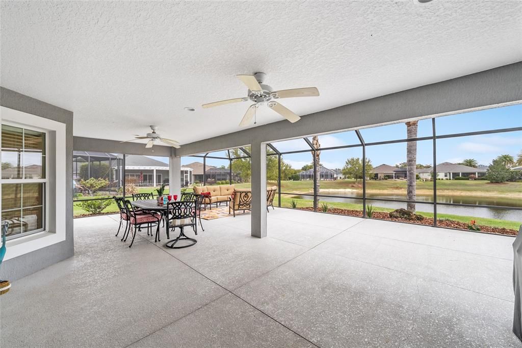 Activo con contrato: $724,900 (3 camas, 2 baños, 1958 Pies cuadrados)