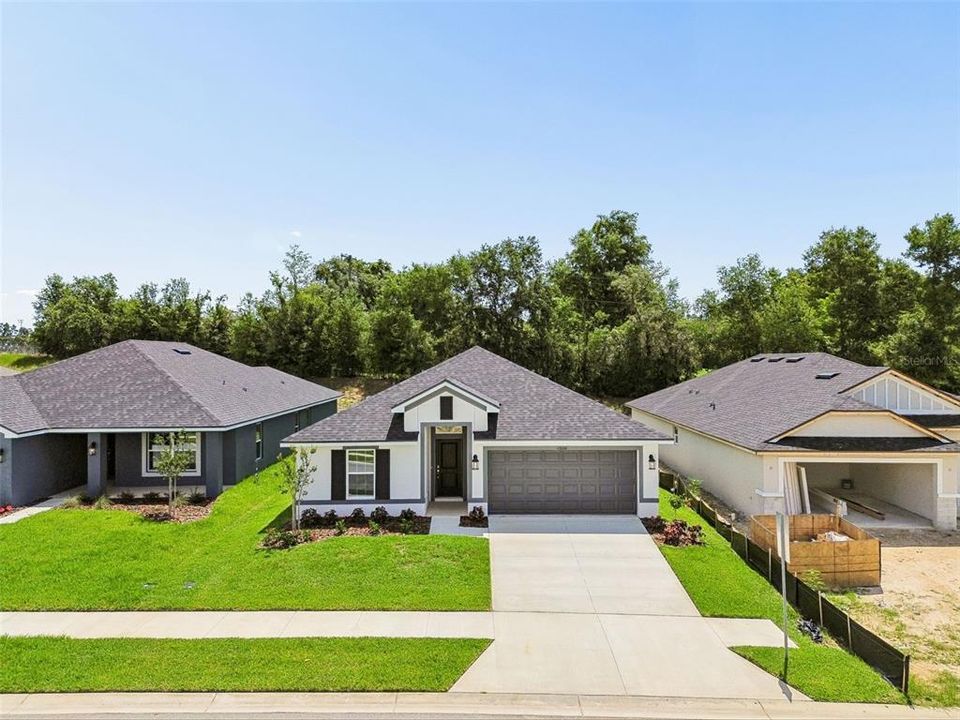 Active With Contract: $321,100 (3 beds, 2 baths, 1512 Square Feet)