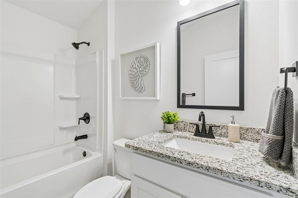 Active With Contract: $321,100 (3 beds, 2 baths, 1512 Square Feet)