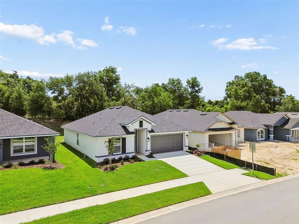 Active With Contract: $321,100 (3 beds, 2 baths, 1512 Square Feet)