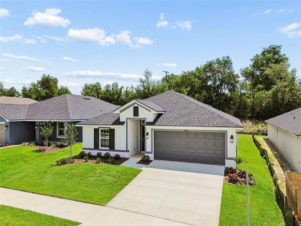Active With Contract: $321,100 (3 beds, 2 baths, 1512 Square Feet)