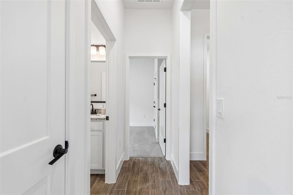 Active With Contract: $321,100 (3 beds, 2 baths, 1512 Square Feet)