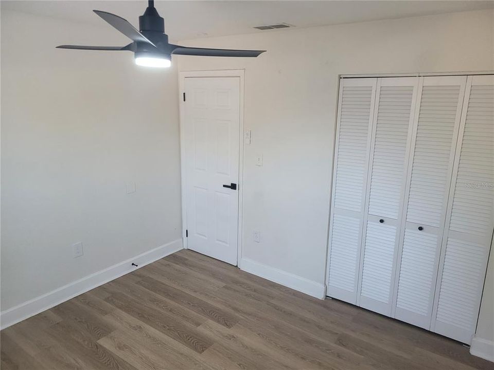 For Rent: $1,600 (2 beds, 1 baths, 698 Square Feet)