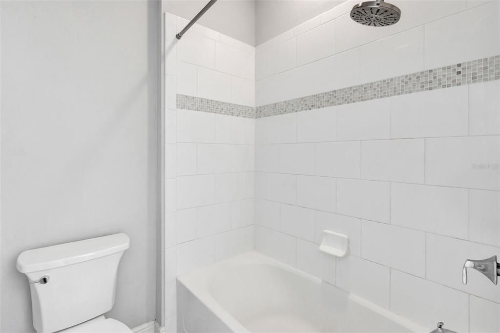 En Venta: $582,995 (4 camas, 2 baños, 2077 Pies cuadrados)