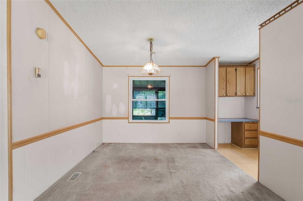 En Venta: $165,000 (3 camas, 2 baños, 1307 Pies cuadrados)