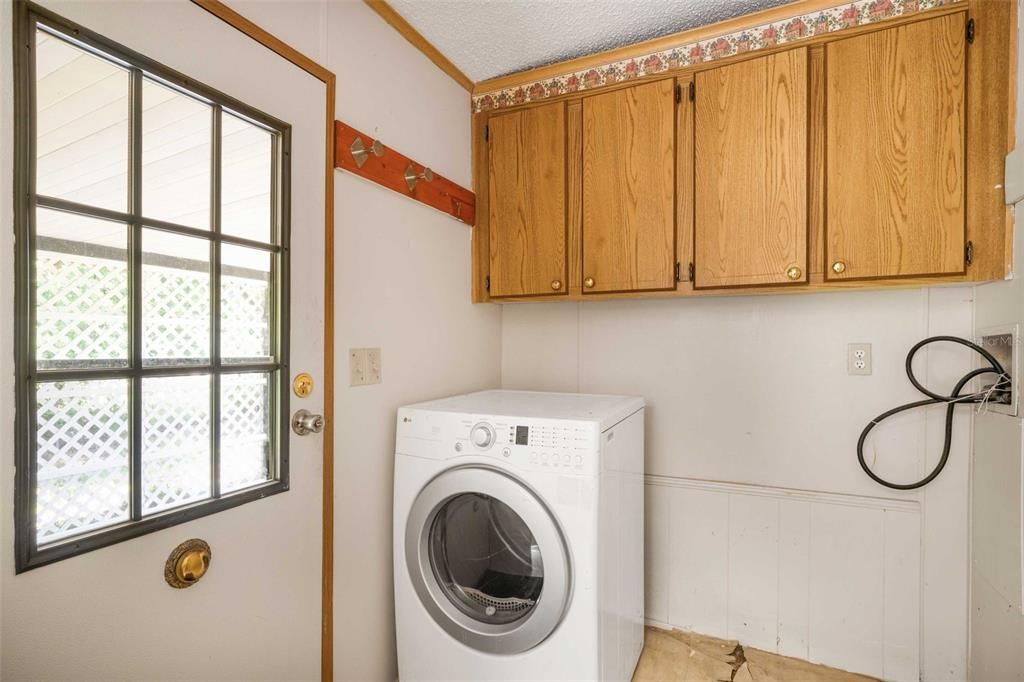 En Venta: $165,000 (3 camas, 2 baños, 1307 Pies cuadrados)