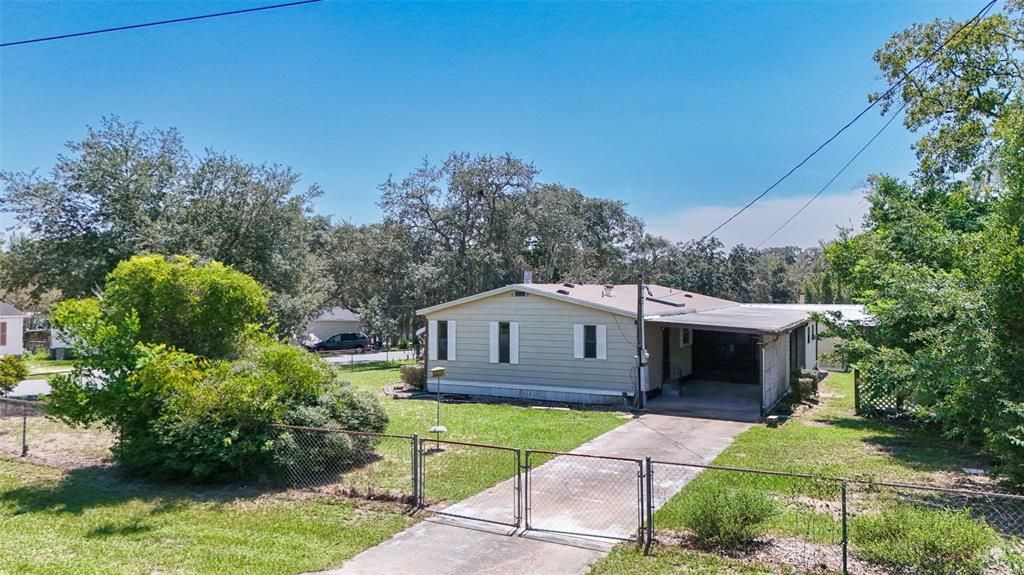 En Venta: $165,000 (3 camas, 2 baños, 1307 Pies cuadrados)